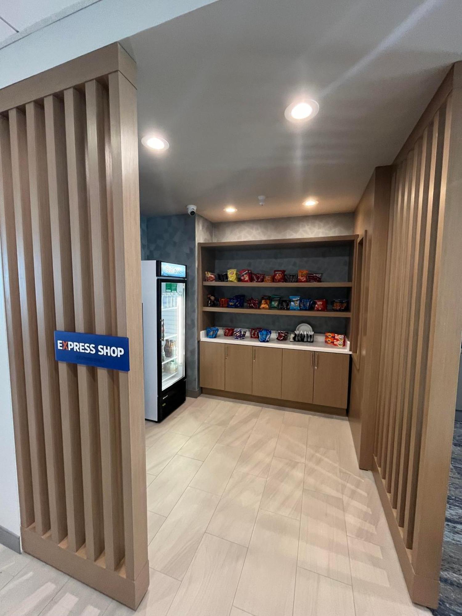 Holiday Inn Express & Suites Oscoda By Ihg Luaran gambar