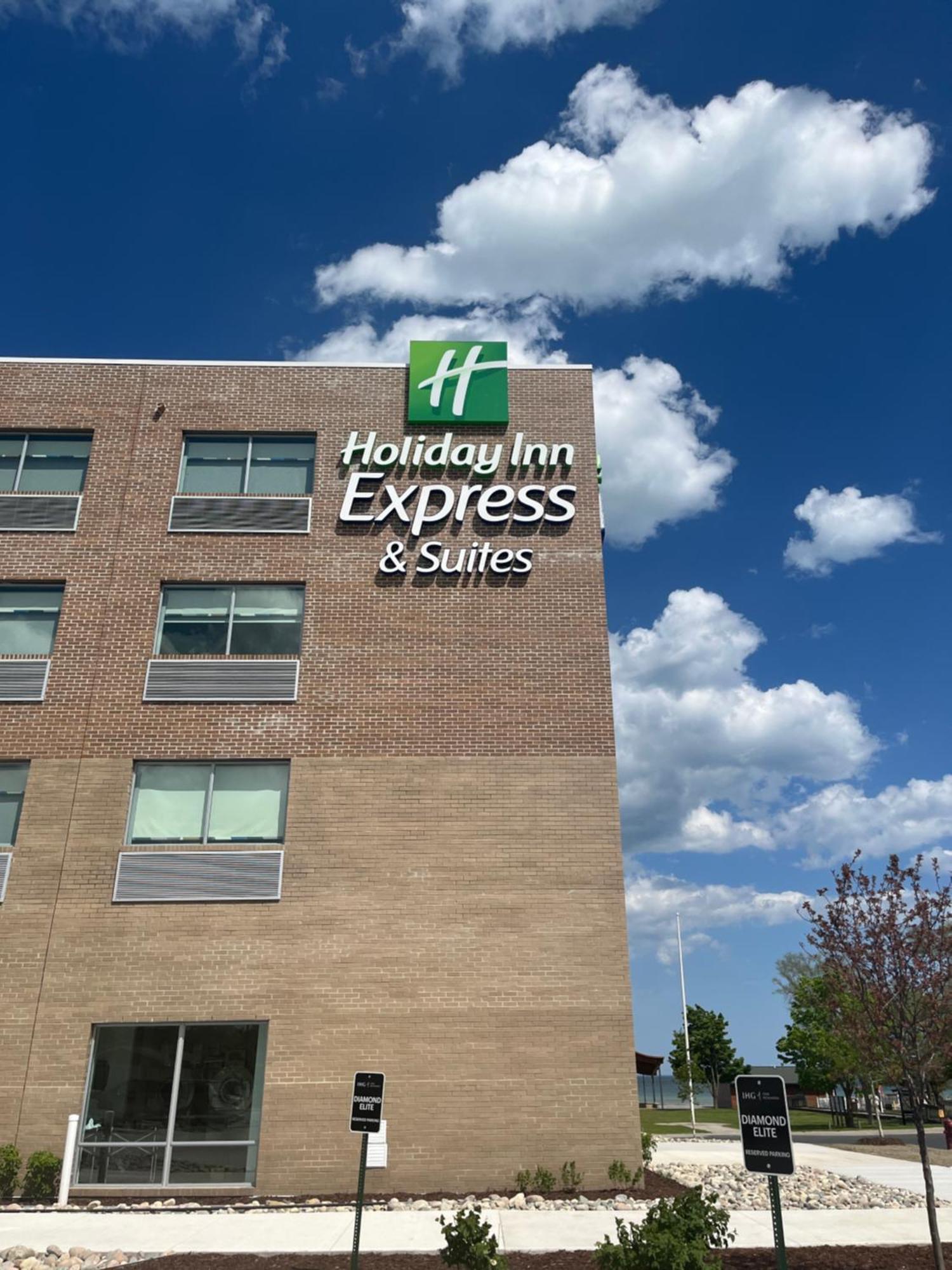 Holiday Inn Express & Suites Oscoda By Ihg Luaran gambar